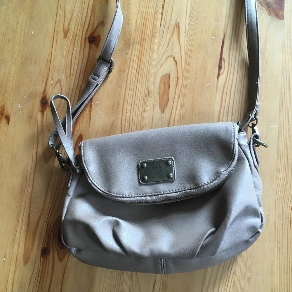 5/$25 Beige Vegan Cross